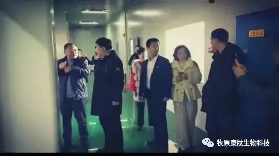 旗委統(tǒng)戰(zhàn)部趙部長(zhǎng)等領(lǐng)導(dǎo)一行五人視察組到訪(fǎng)我司